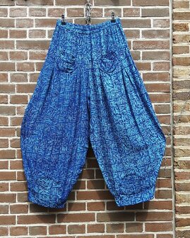 Broek Sindy +10 batik blauw-streep