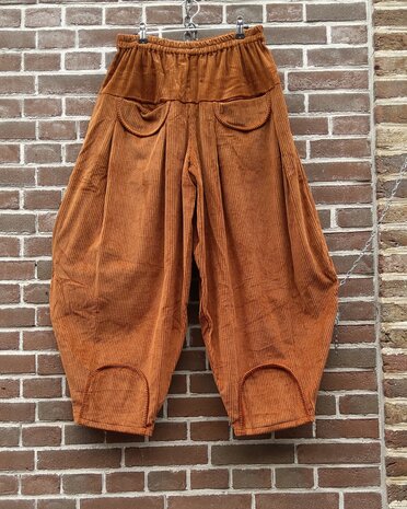 Broek Sindy +10 rib camel