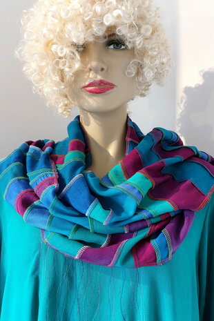 Sjaal viscose fuchsia, blauw, zeegroen - Liz